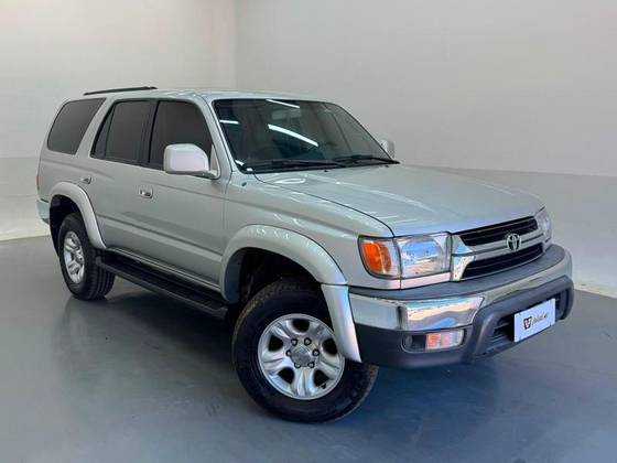 TOYOTA HILUX SW4 3.0 4X4 8V TURBO DIESEL 4P MANUAL TOYOTA HILUX SW4 3.0 4X4 8V TURBO DIESEL 4P MANUAL